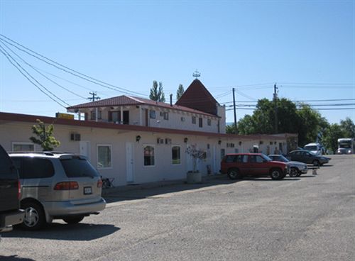 Spanish Fiesta Resort Osoyoos Exterior foto